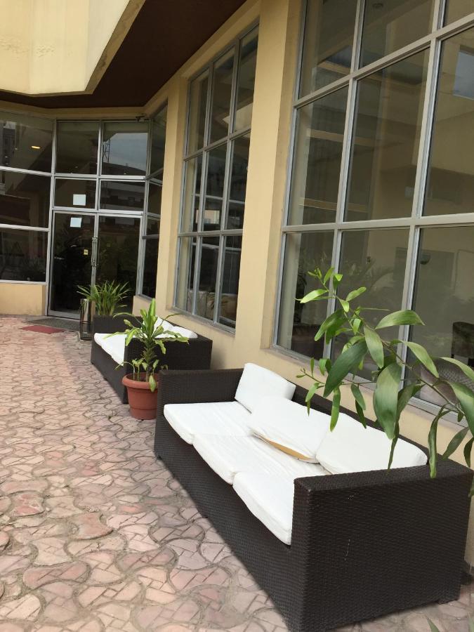 Hotel Belle Vie Kinshasa Exterior photo